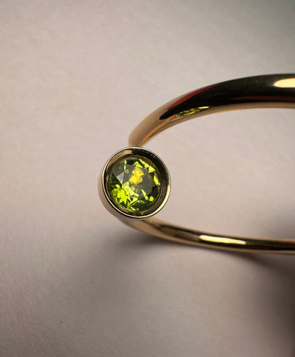 Bracelet en or avec tee de golf TESAI (BRACELET001)