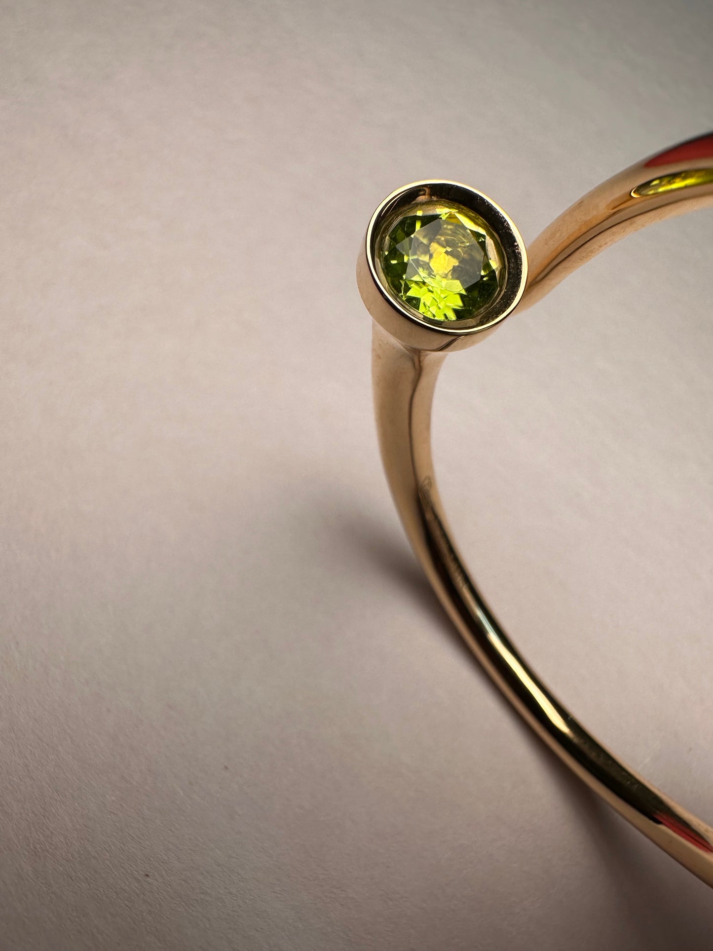 Bracelet en or avec tee de golf TESAI (BRACELET001)